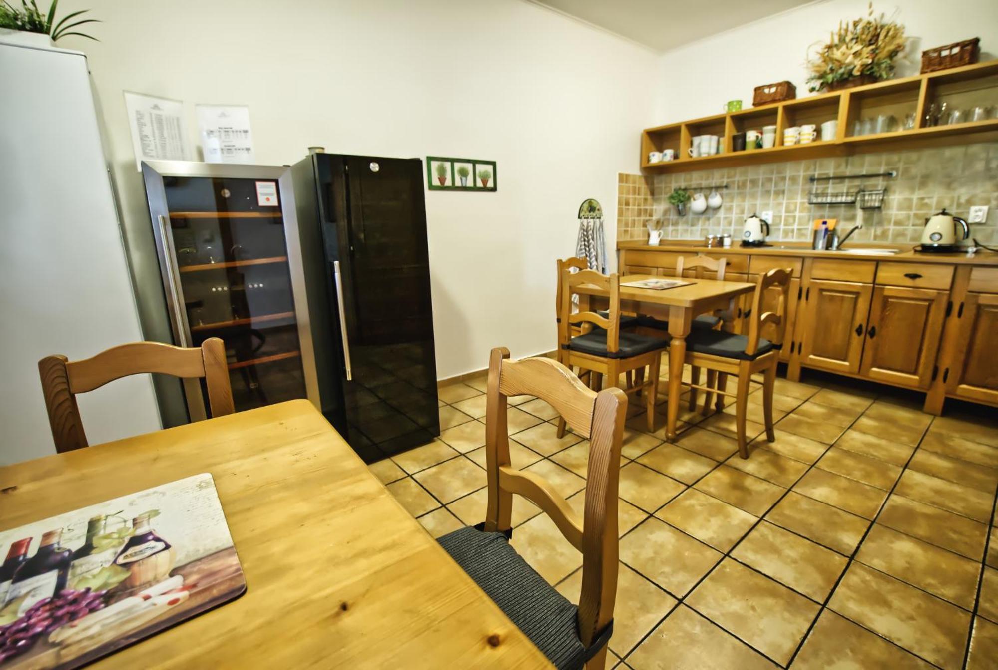 Penzion Vinarstvi Cervinka Horní Vestonice Exterior foto